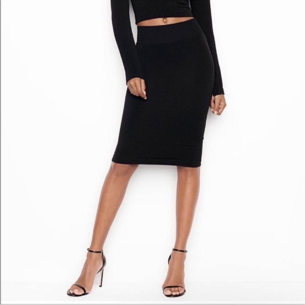 Victoria’s Secret | Ribbed Bodycon Skirt Womens Size L Black Fitted Stretch